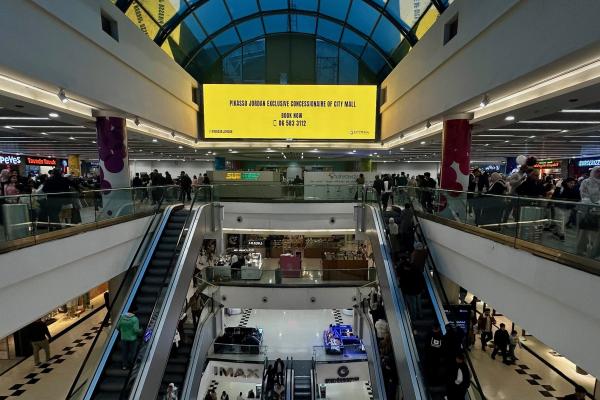 Pikasso Jordan renews partnership with City Mall for 10 years and launches new Food Court LED screen